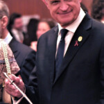Elmayer mit Säbel
